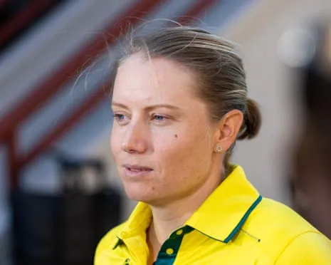 Australia's Women's Cricket Team Endures Unprecedented 102-Run Defeat to India